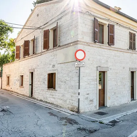 S323 - Sirolo, Trilocale In Centro Vista Mare Appartamento Sirolo