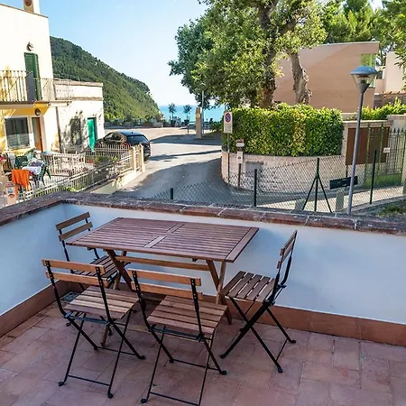 S323 - Sirolo, Trilocale In Centro Vista Mare Appartamento Sirolo